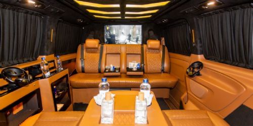 Vip V Class Mercedes or VW  Lux Vans Black Private