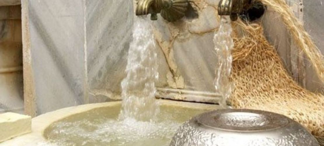 What are the Turkish baths in Istanbul like, and what rituals do they offer for the body and soul?