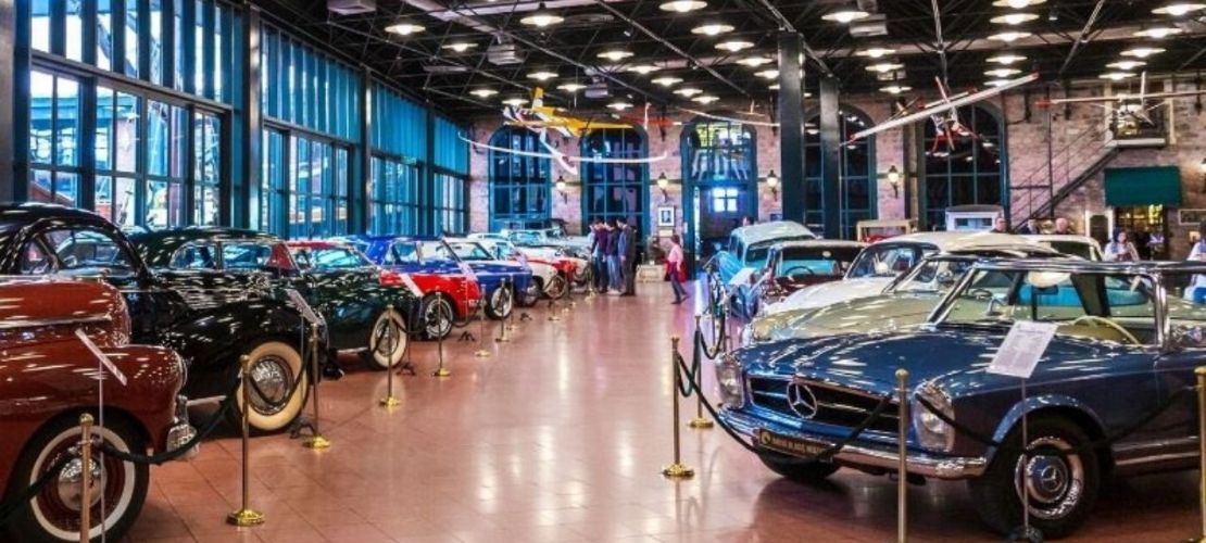 Rahmi M. Koç Müzesi`nde Klasik Otomobilleri Keşfedin